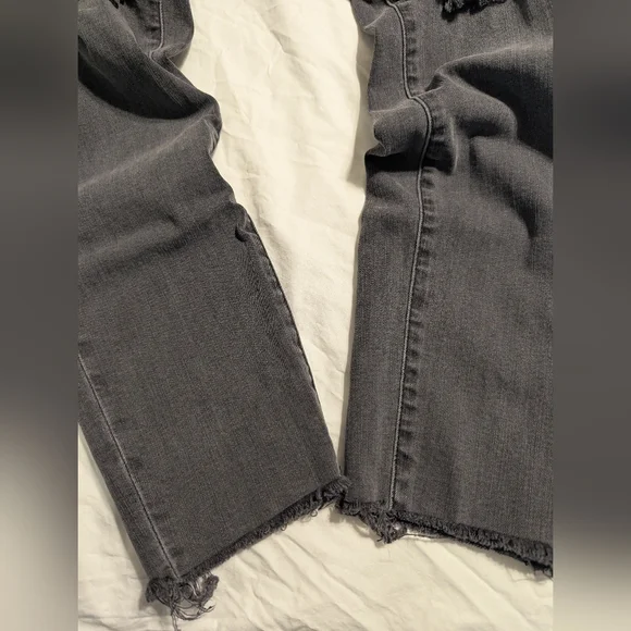 Madewell Women's Mid Rise Distressed Skinny Jeans Gray Black Denim Size 30 - Picture 4 of 9